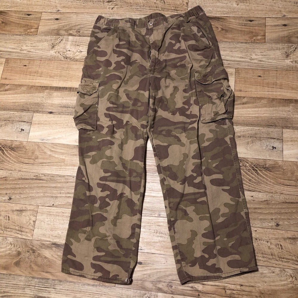 Boulder Creek camo cargo pants size tall 42 40